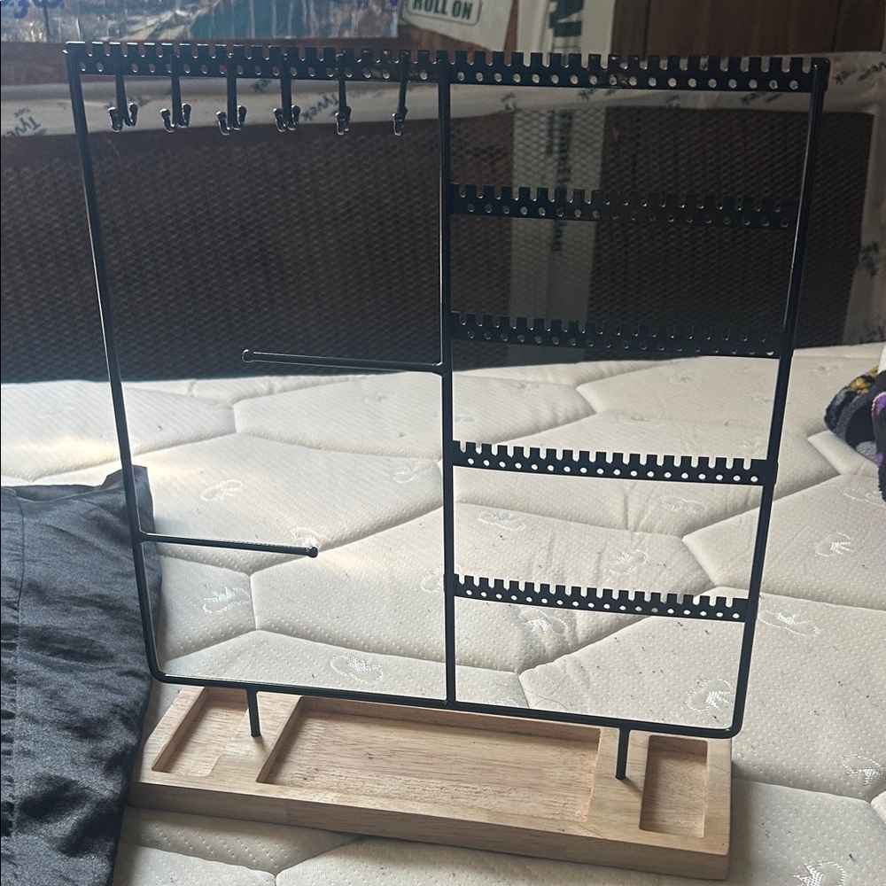 Amazon Black Jewelry Organizer Stand